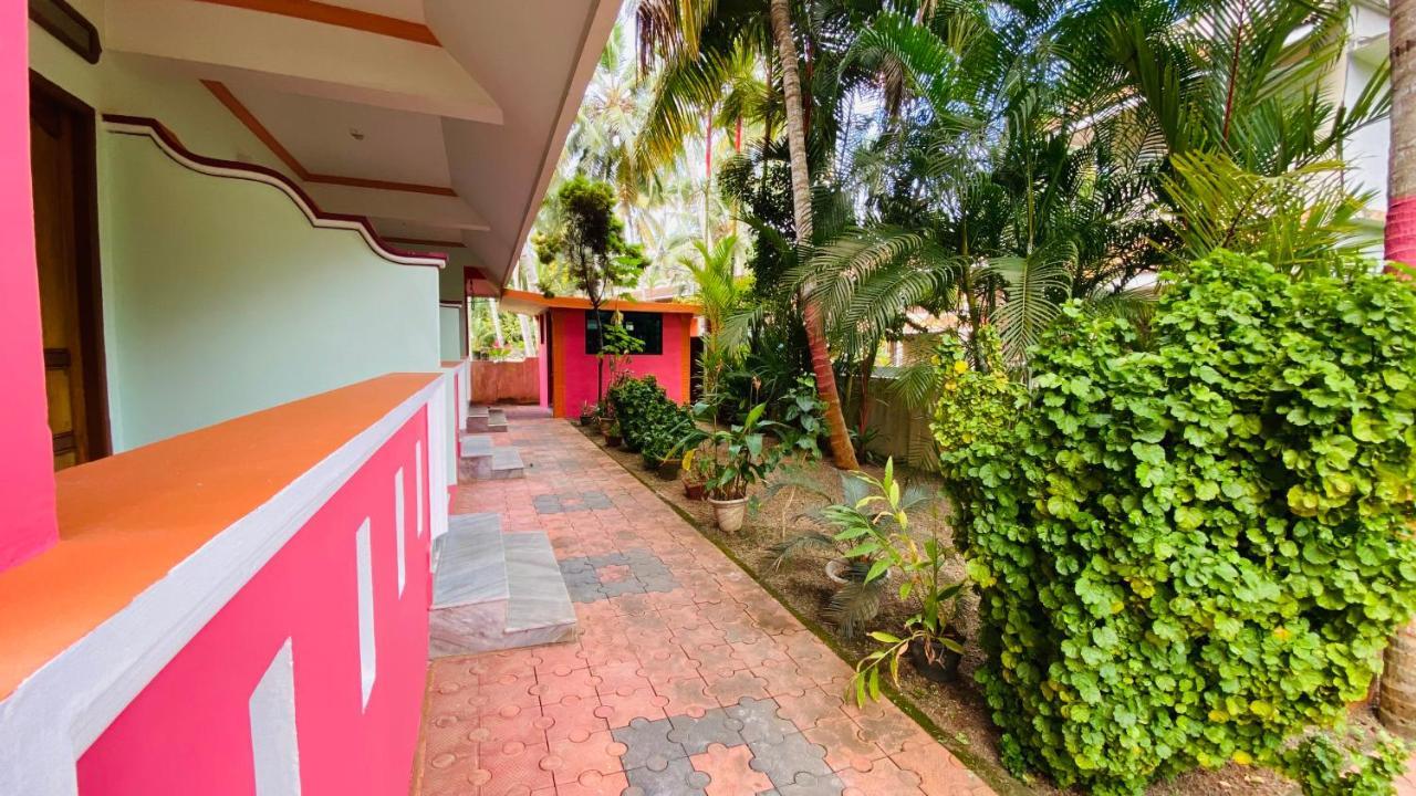 Packbag Comfort Bed & Breakfast Kovalam Kültér fotó