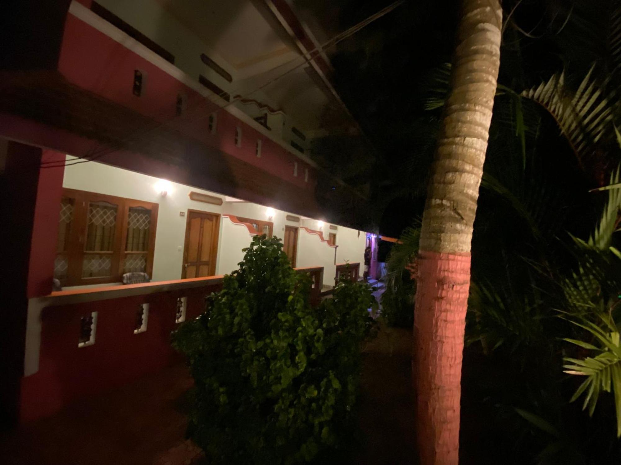 Packbag Comfort Bed & Breakfast Kovalam Kültér fotó