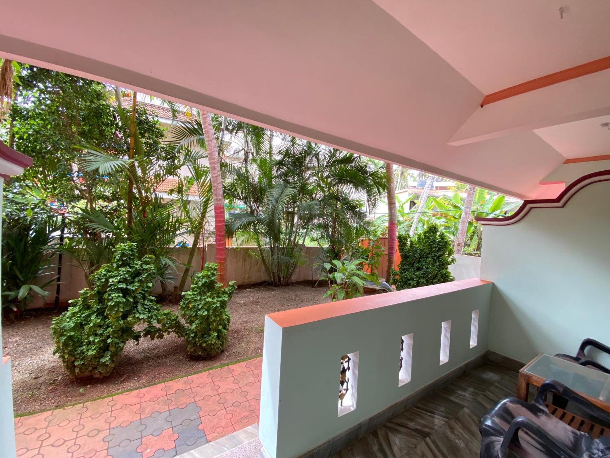 Packbag Comfort Bed & Breakfast Kovalam Kültér fotó