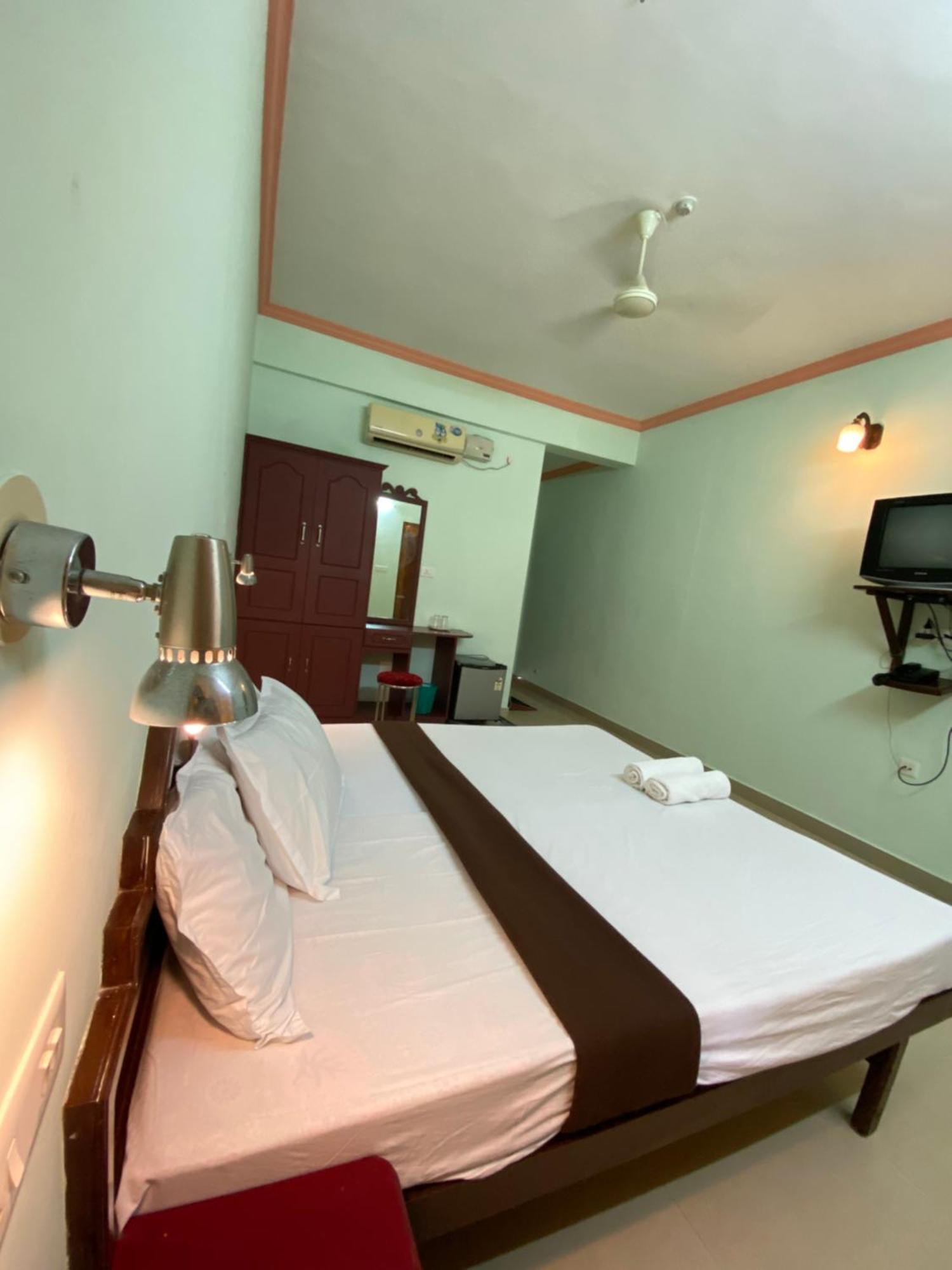 Packbag Comfort Bed & Breakfast Kovalam Kültér fotó