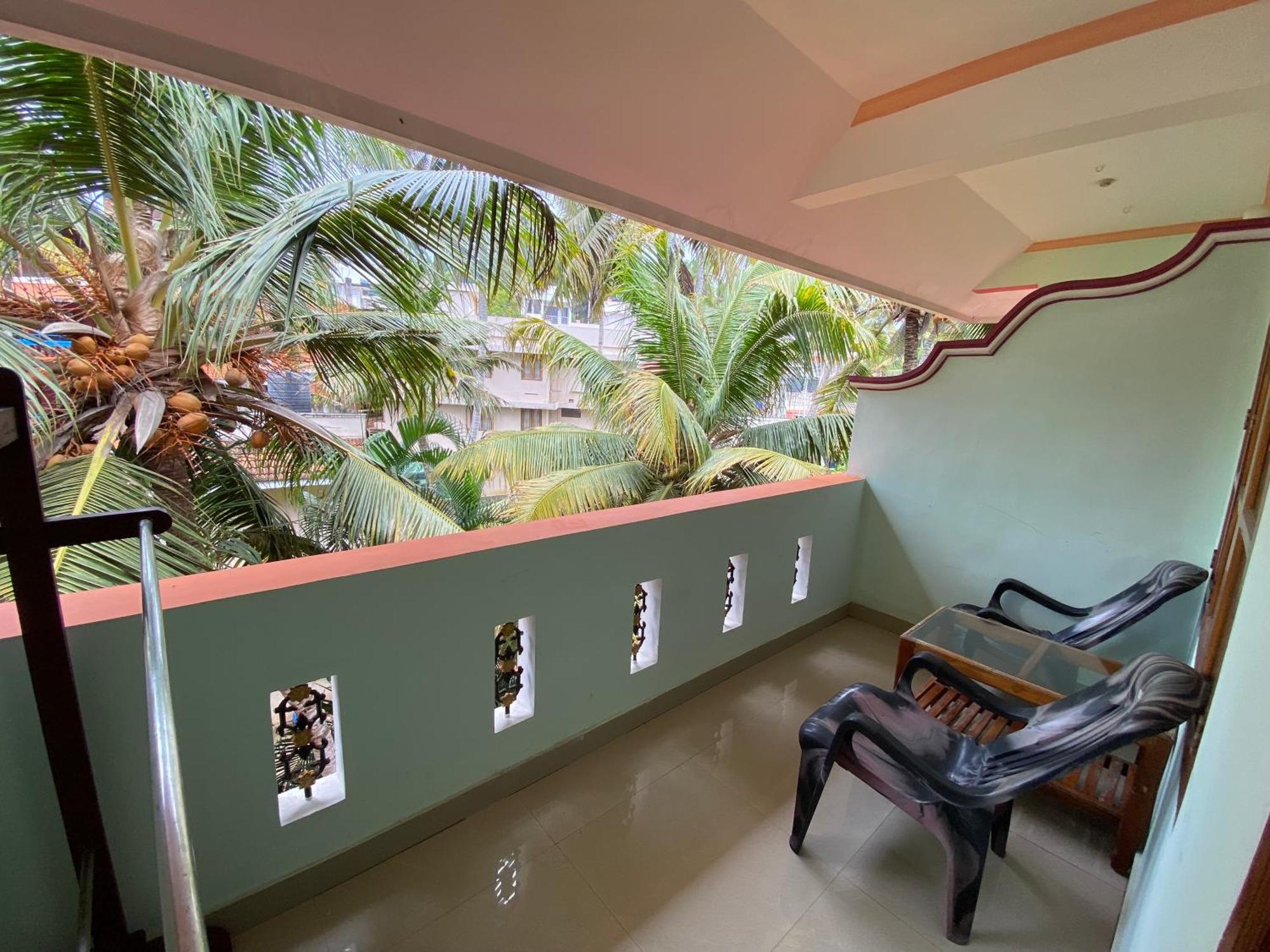 Packbag Comfort Bed & Breakfast Kovalam Kültér fotó