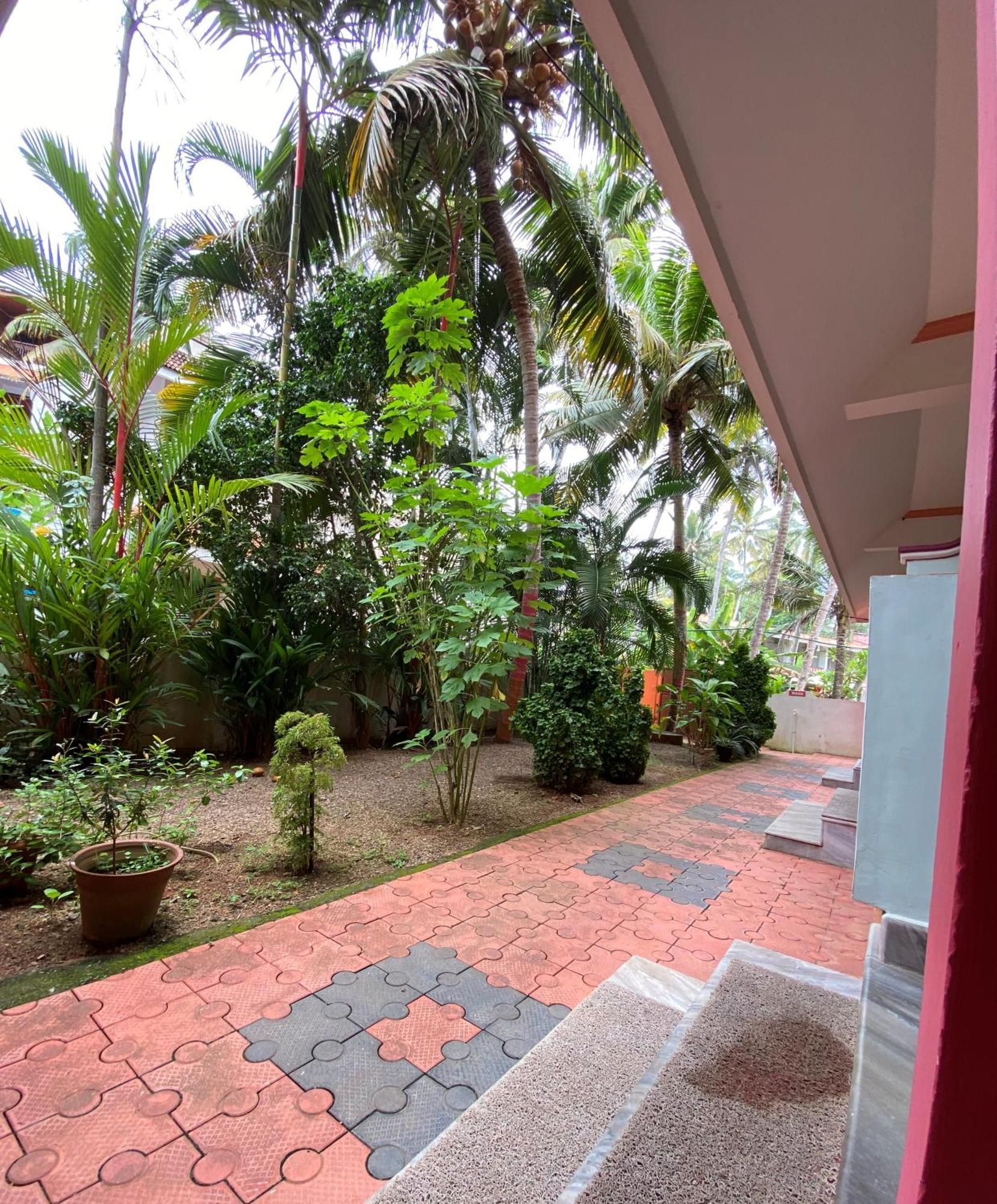 Packbag Comfort Bed & Breakfast Kovalam Kültér fotó